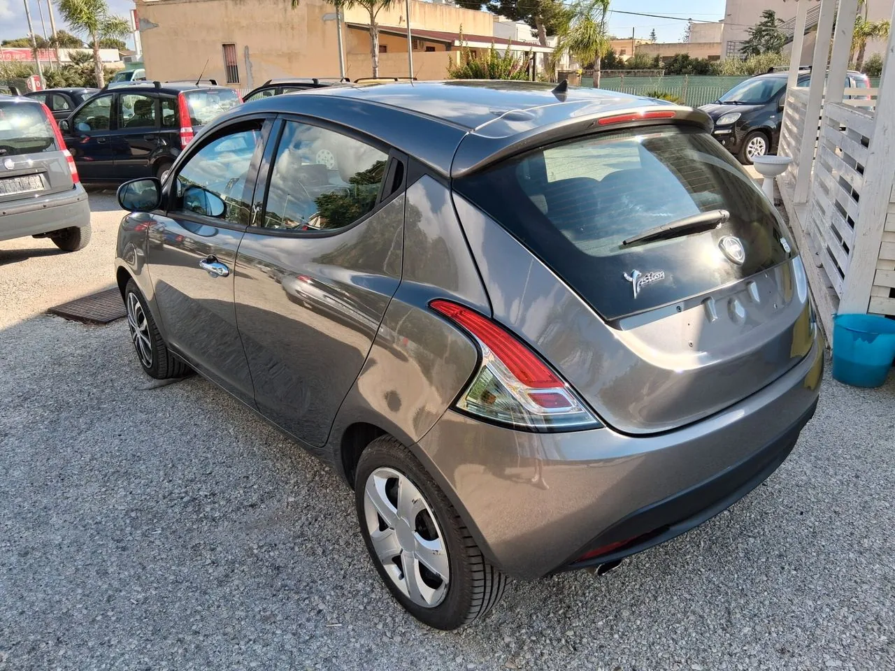 Lancia Ypsilon 2013 photo 5