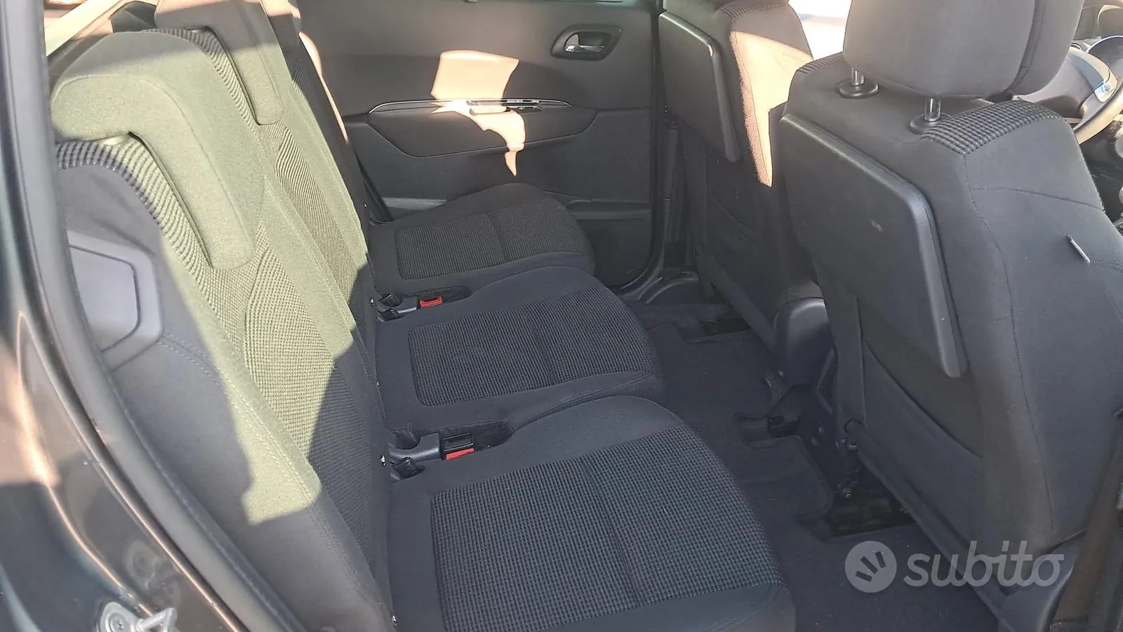Peugeot 5008 2014 photo 5