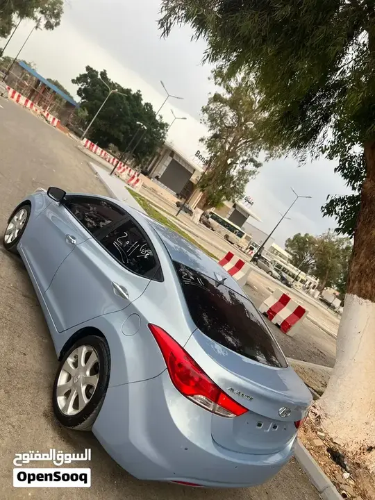 Hyundai Avante 2012 photo 2