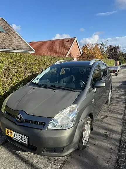 Toyota Verso 2006 photo 2