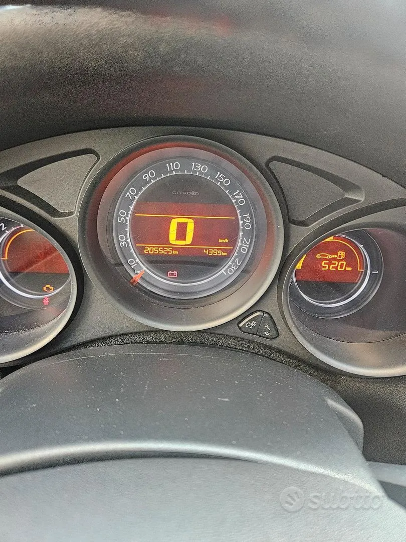 Citroen C4 2011 photo 5