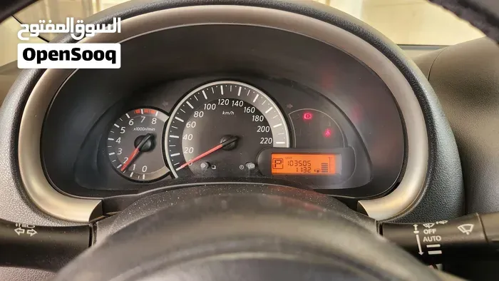 Nissan Micra 2012 photo 3