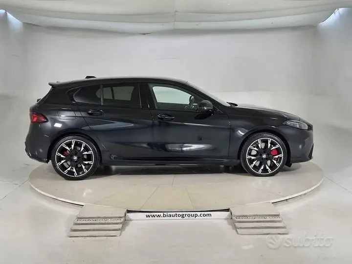 BMW 1 Series 2025 photo 5
