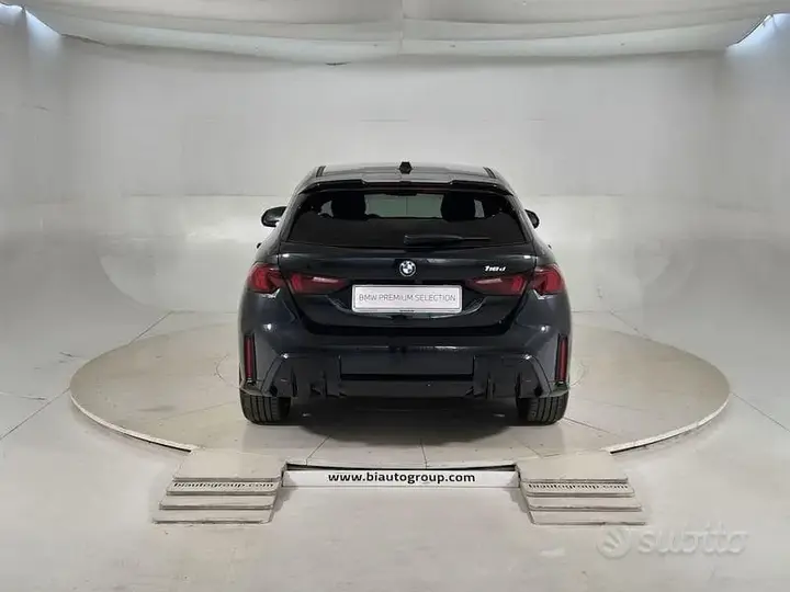 BMW 1 Series 2025 photo 3