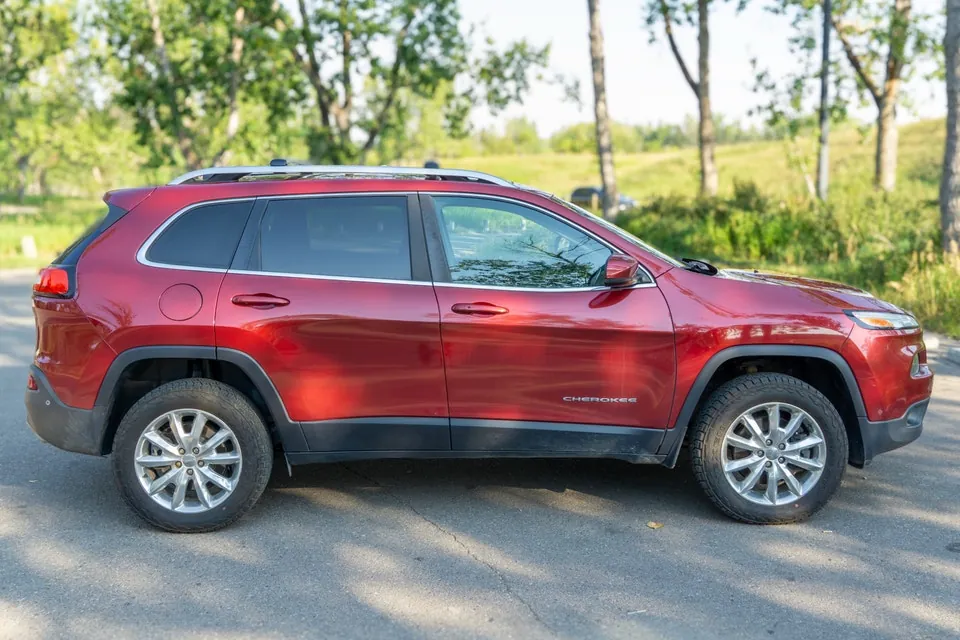 Jeep Cherokee 2016 photo 3