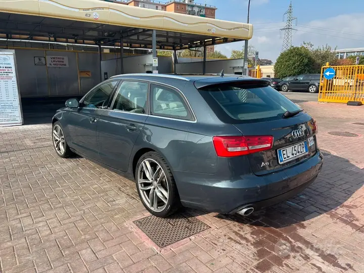 Audi A6 2012 photo 2