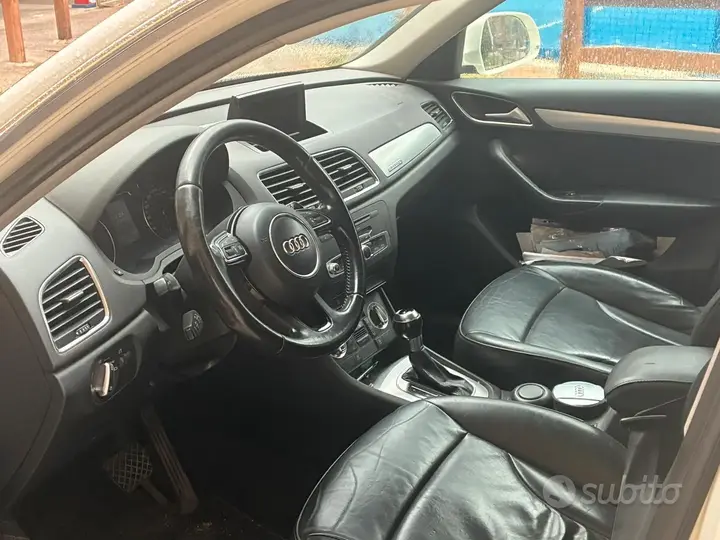 Audi Q3 2011 photo 5