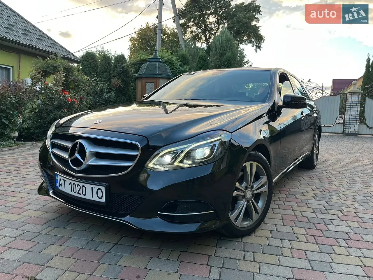 Mercedes-Benz E-Class 2014 photo 5