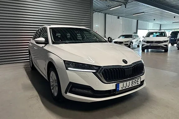 Skoda Octavia 2023 photo 3