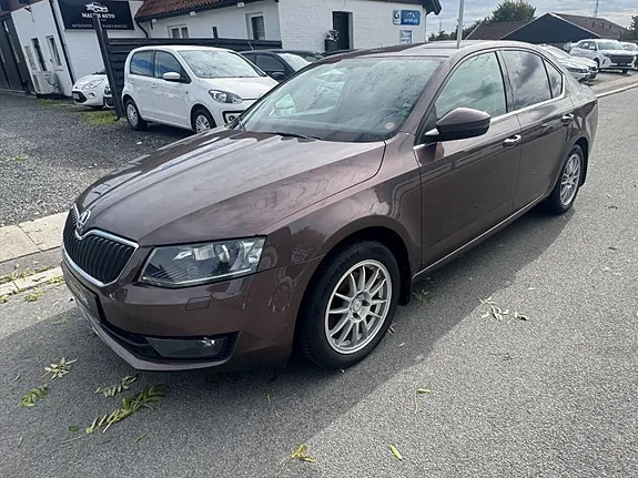 Skoda Octavia 2017 photo 2
