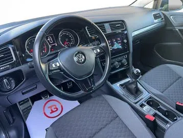 Volkswagen Golf 2018 photo 2