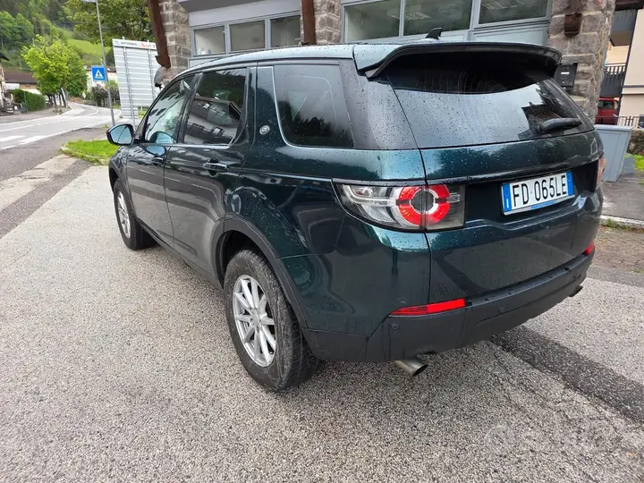 Land Rover Discovery Sport 2016 photo 4