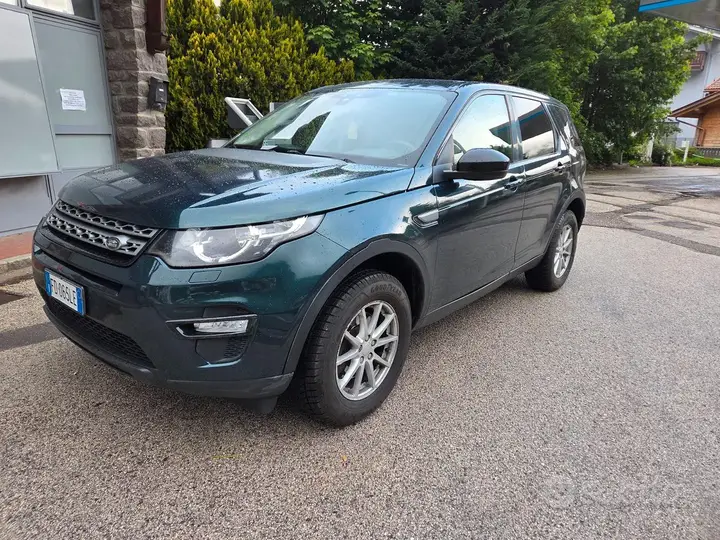 Land Rover Discovery Sport 2016 photo 2
