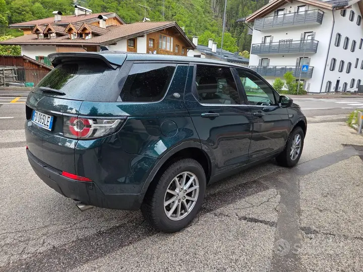 Land Rover Discovery Sport 2016 photo 3
