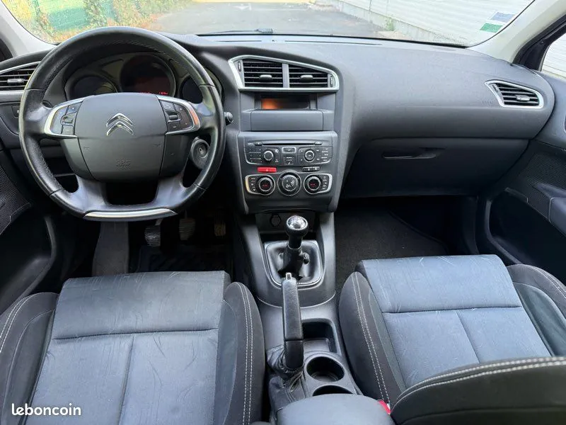 Citroen C4 2012 photo 3