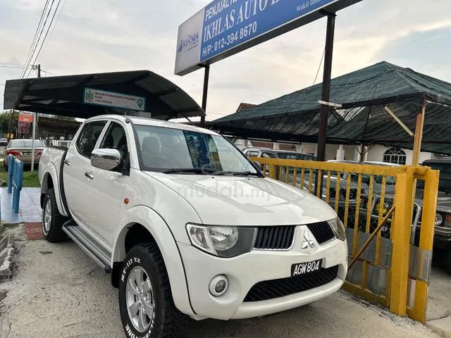 Mitsubishi Triton