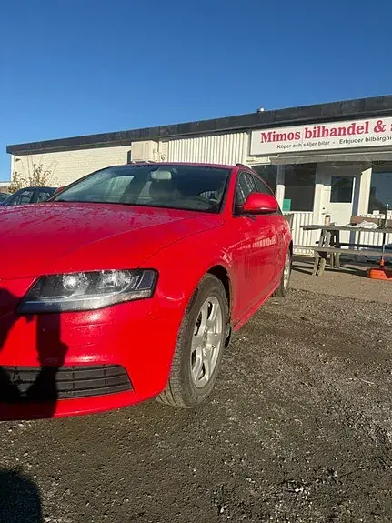 Audi A4 2009 photo 2