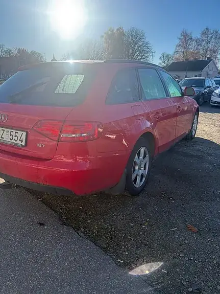 Audi A4 2009 photo 4