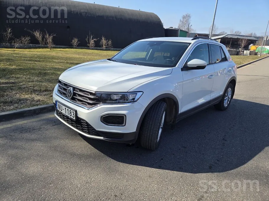 Volkswagen T-Roc 2019 photo 2