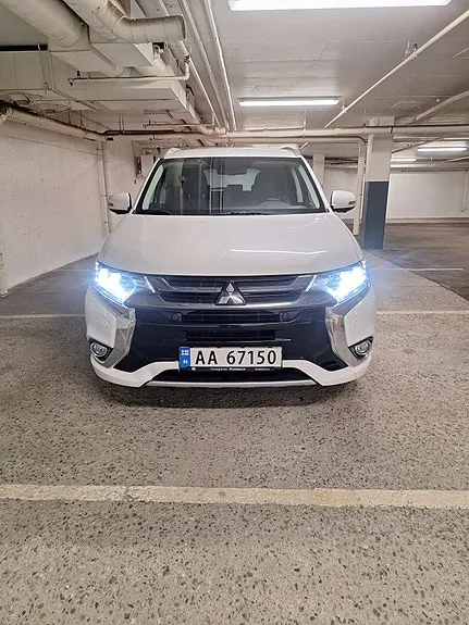 Mitsubishi Outlander 2016 photo 2