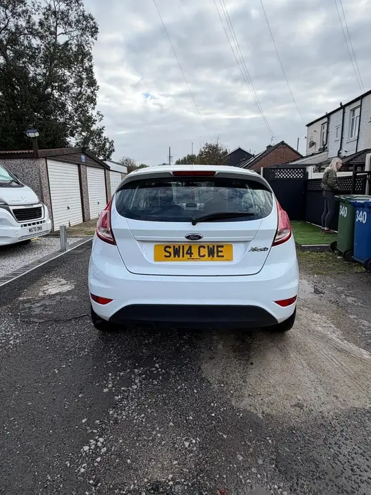 Ford Fiesta 2014 photo 4