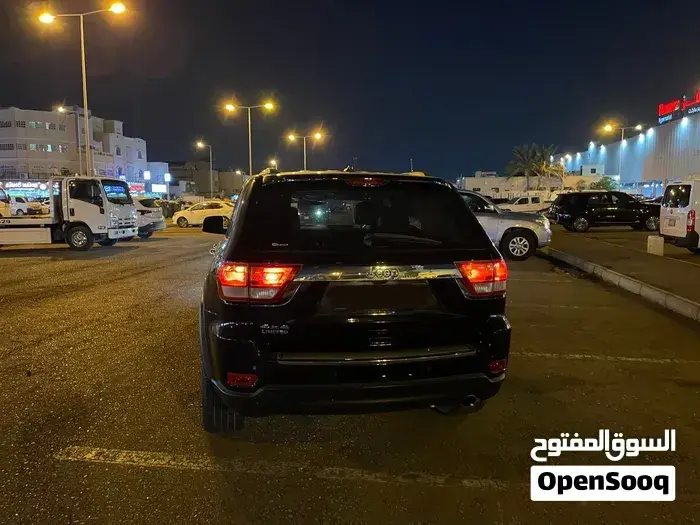 Jeep Cherokee 2011 photo 4