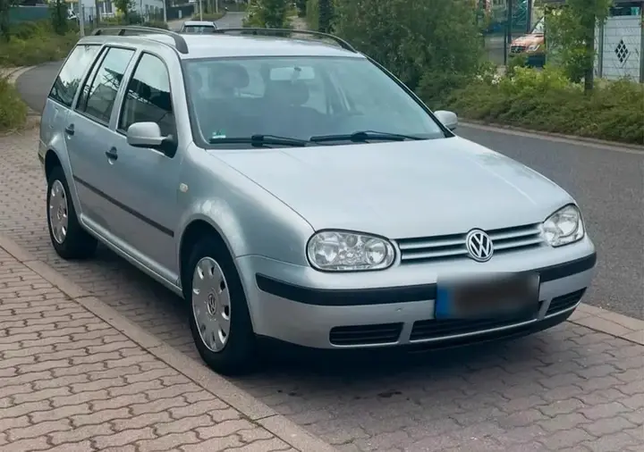 Volkswagen Golf 4