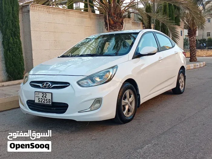 Hyundai Accent 2014 photo 5