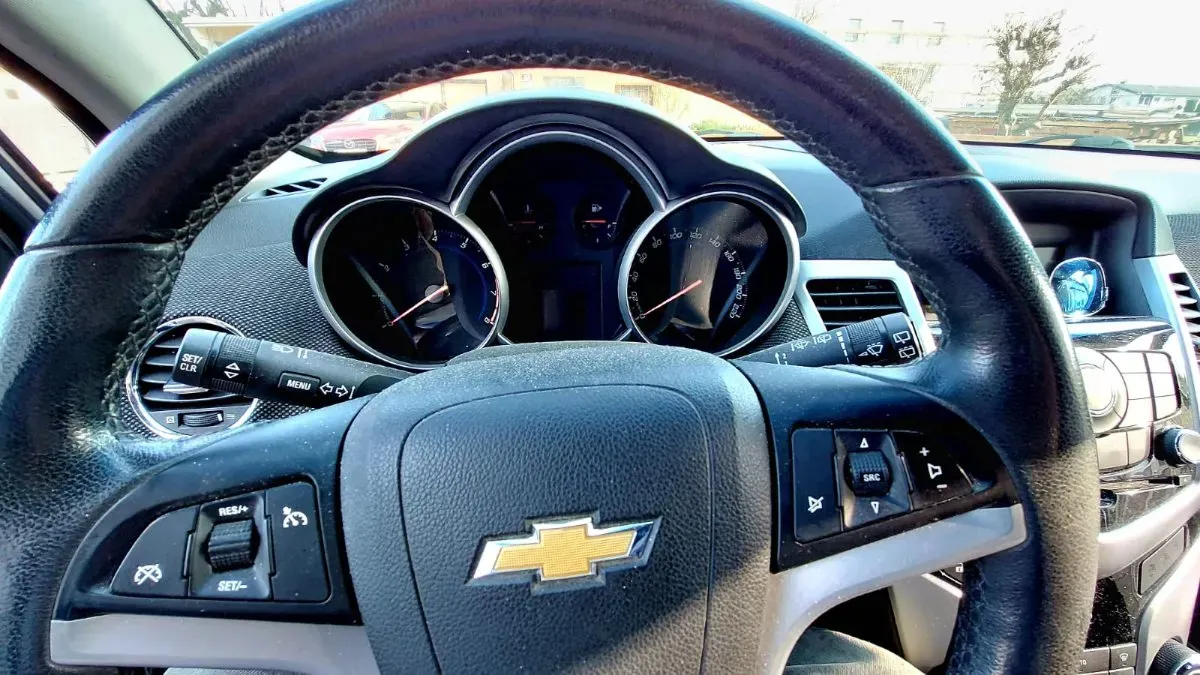Chevrolet Cruze 2012 photo 3