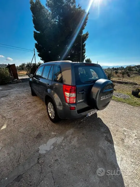 Suzuki Grand Vitara 2009 photo 2