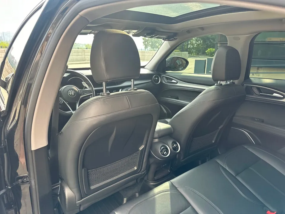 Alfa Romeo Stelvio 2018 photo 5