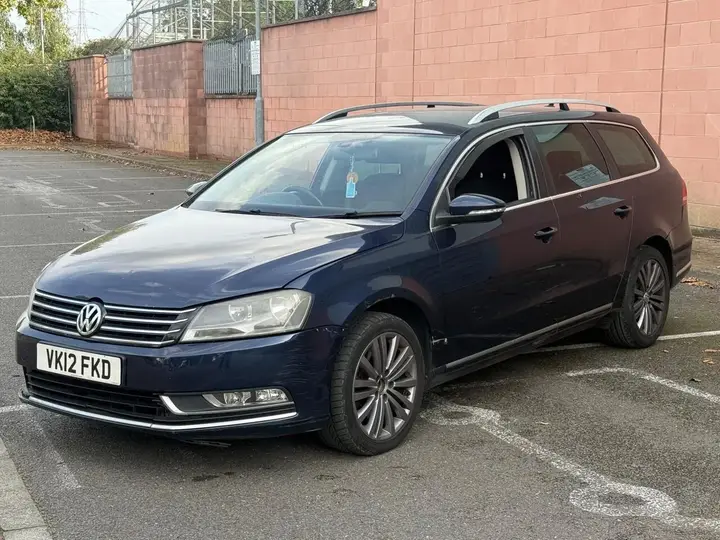 Volkswagen Passat 2012 photo 5