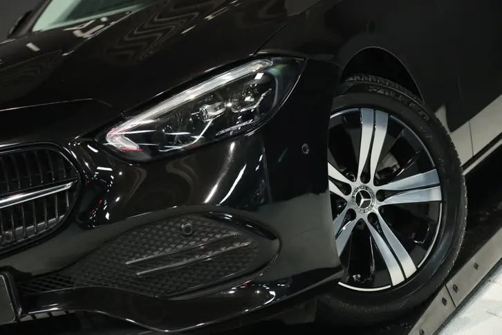 Mercedes-Benz C-Class 2023 photo 2