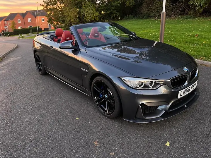 BMW M4 2016 photo 4