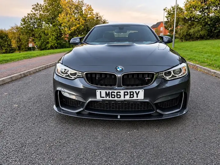BMW M4 2016 photo 5