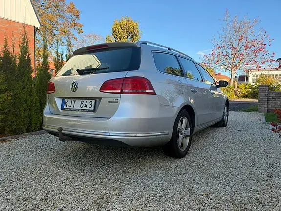 Volkswagen Passat 2011 photo 3