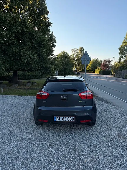 Kia Rio 2013 photo 3