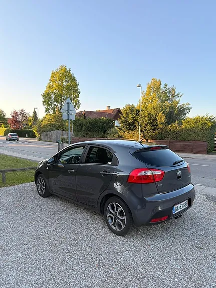Kia Rio 2013 photo 4