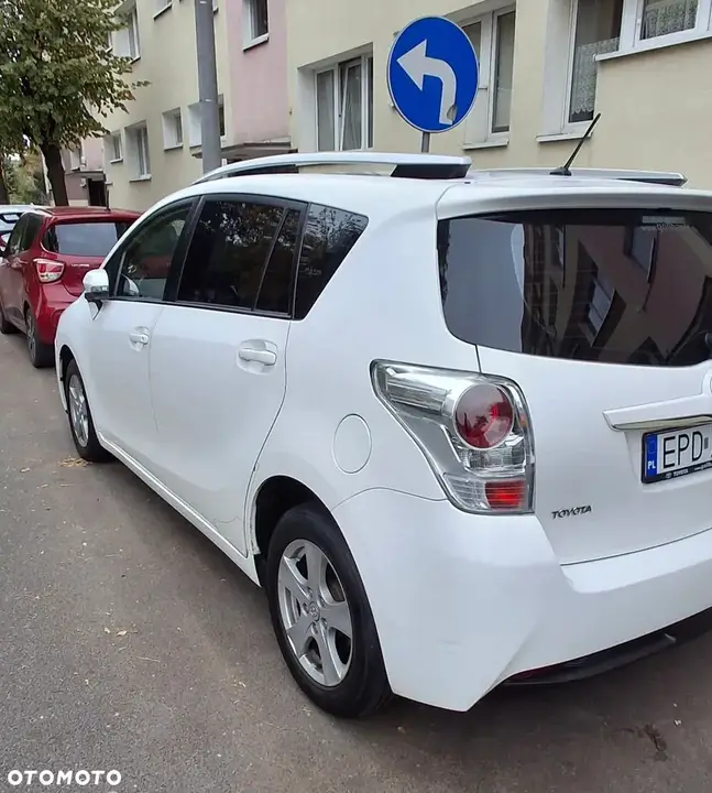 Toyota Verso 2013 photo 4