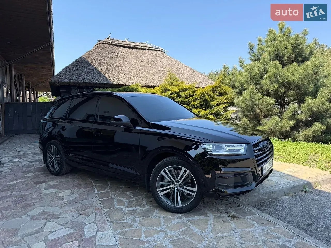 Audi Q7 2019 photo 2