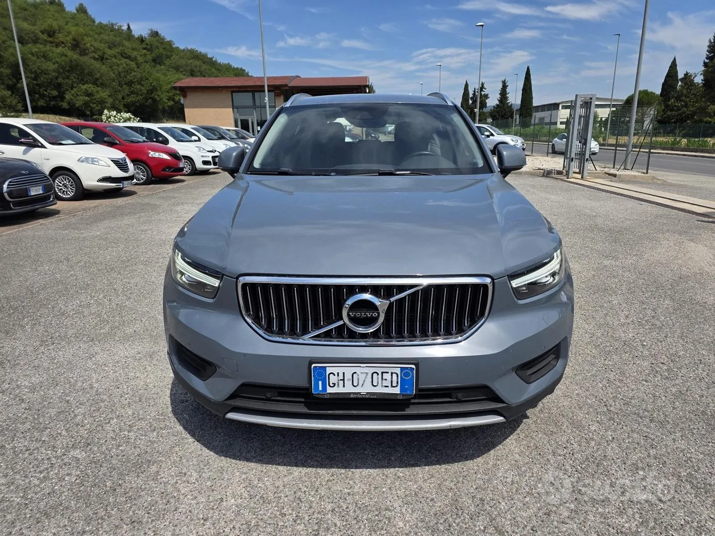 Volvo Xc40 2021 photo 2