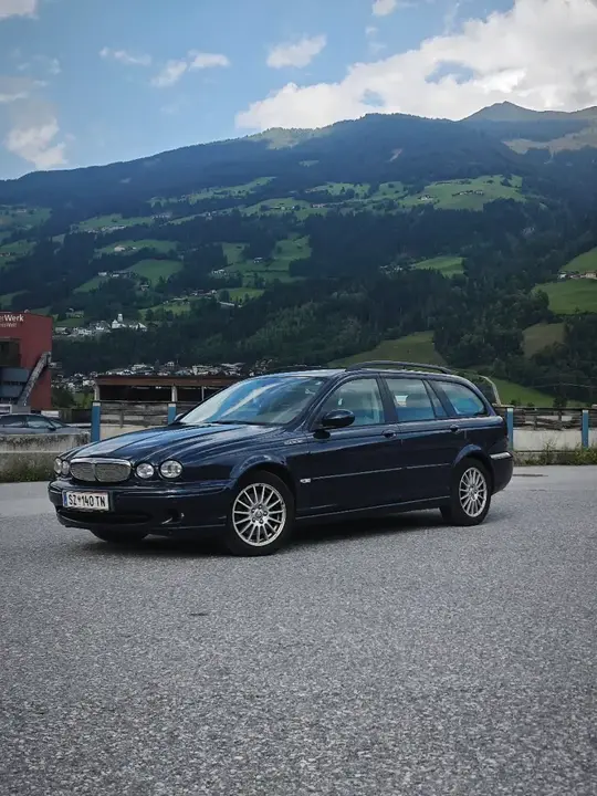 Jaguar X-Type