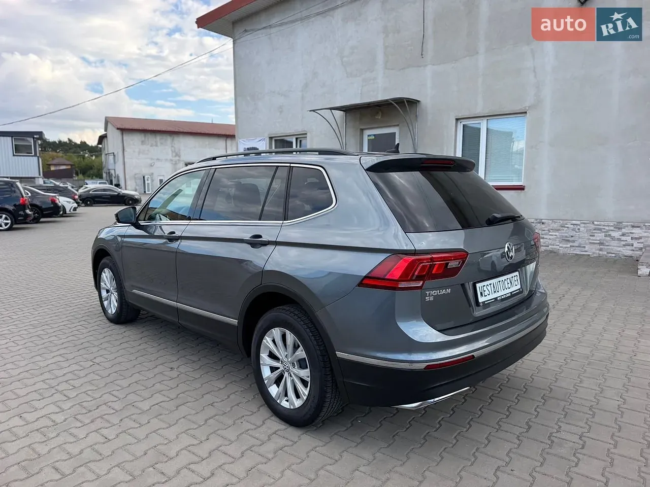 Volkswagen Tiguan 2018 photo 5