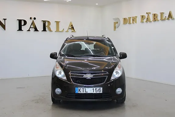 Chevrolet Spark 2010 photo 2
