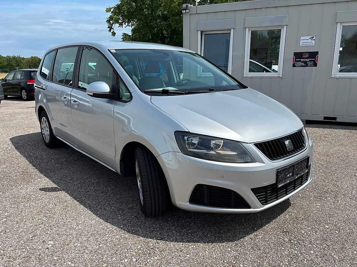 Seat Alhambra 2011 photo 2