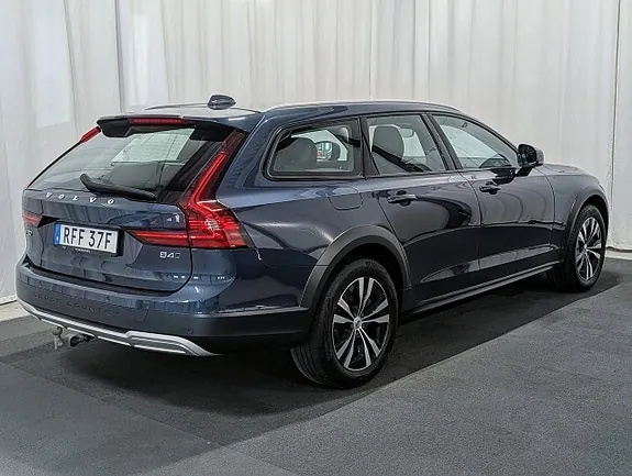 Volvo V90 Cross Country 2022 photo 4