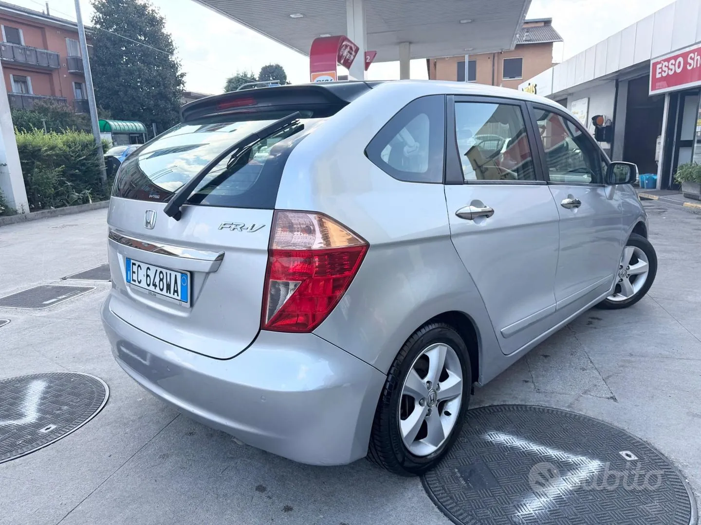 Honda Fr-V 2010 photo 4