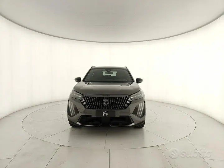 Peugeot 2008 2024 photo 2