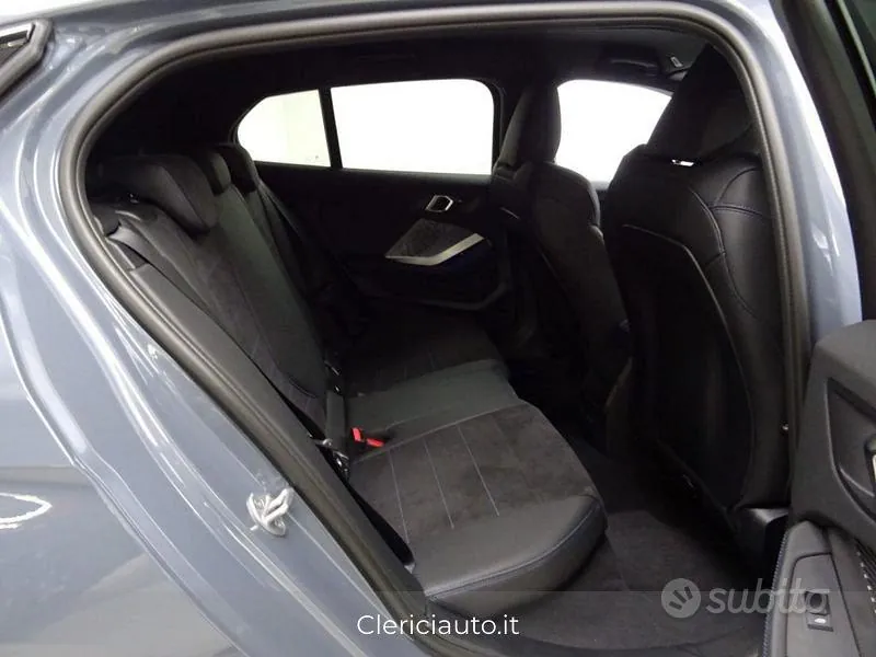 BMW 1 Series 2025 photo 5