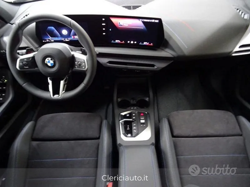BMW 1 Series 2025 photo 4